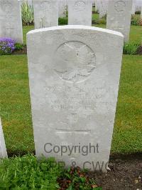 Etaples Military Cemetery - Laidlaw, Frederick William